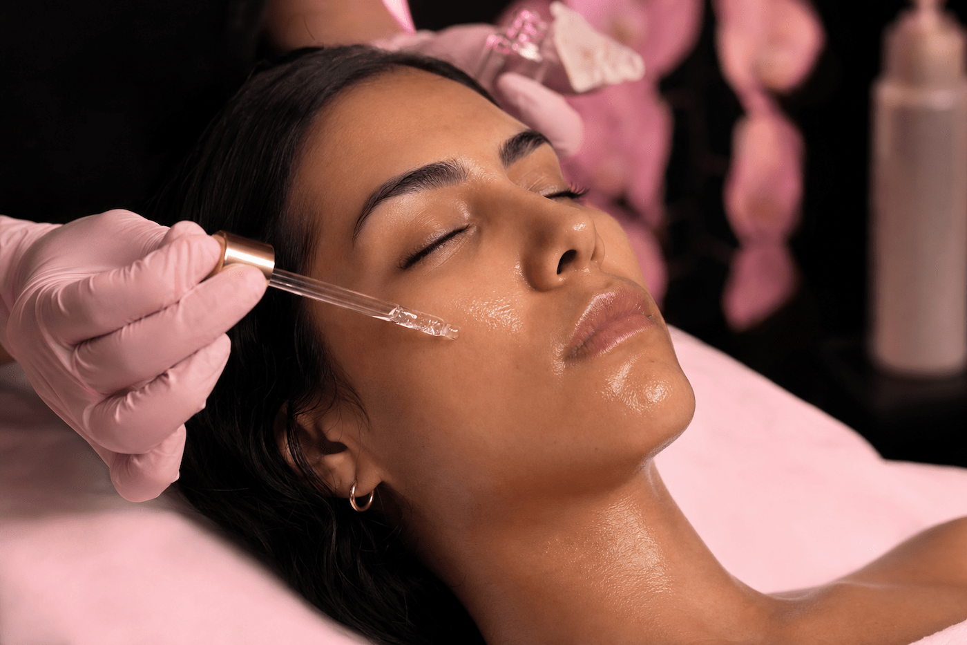 Hydrafacial vs Custom Facial: Which Is Better for Your Skin? — AJ Aesthetics in Stuart, Florida